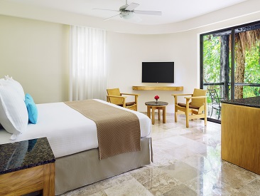 Rooms and Amenities at The Reef Playacar, Playa del Carmen