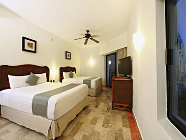 Rooms and Amenities at Sandos Caracol Eco Resort, Playa del Carmen