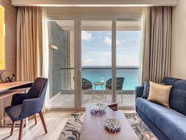 Rooms and Amenities at Adults Only, Royalton CHIC Cancun Resort, Cancun